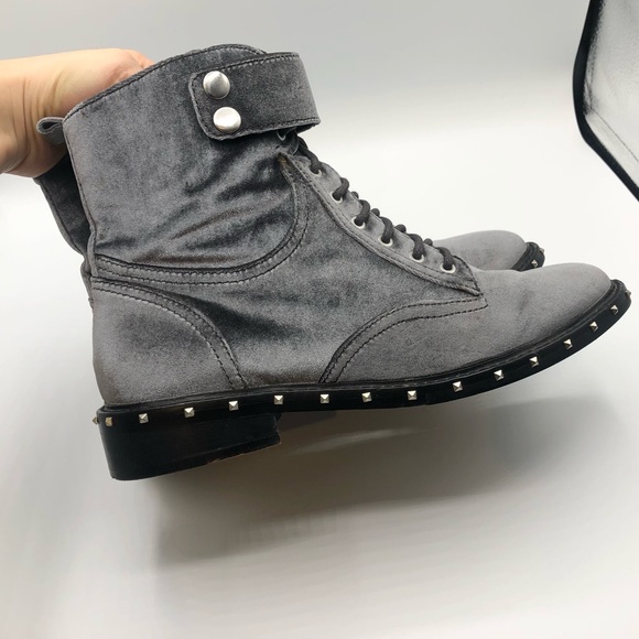 Vince Camuto Grey Gun Metal Velvet Studded Combat Booties Women’s Size 9 - Picture 4 of 12